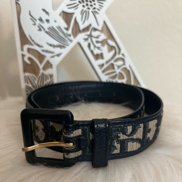 🎉PRICE DROP!!🎉 Authentic Christian Dior vintage belt - Picture 1 of 13